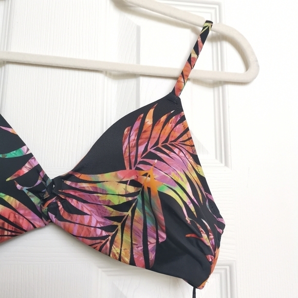 🌻2/$25🌻‎ Shade &  Shore Black Tropical Print Lightly Lined Bikini Top 36B - Picture 10 of 10